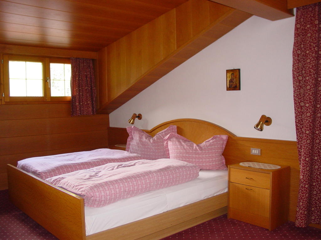 Hotel Garni Conturina Santa Cristina Val Gardena Habitación foto